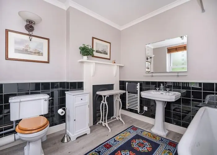 Homely 4 Bed Characterful Vakantiehuis *