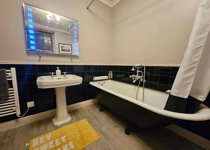 Vakantiehuis Homely 4 Bed Characterful *