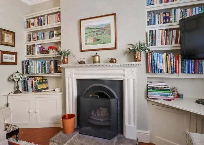 Vakantiehuis Homely 4 Bed Characterful *