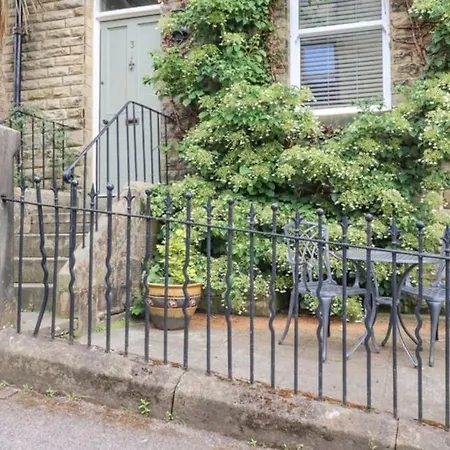 度假居 Homely 4 Bed Characterful